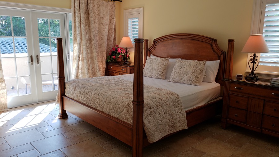 Guest King Suite